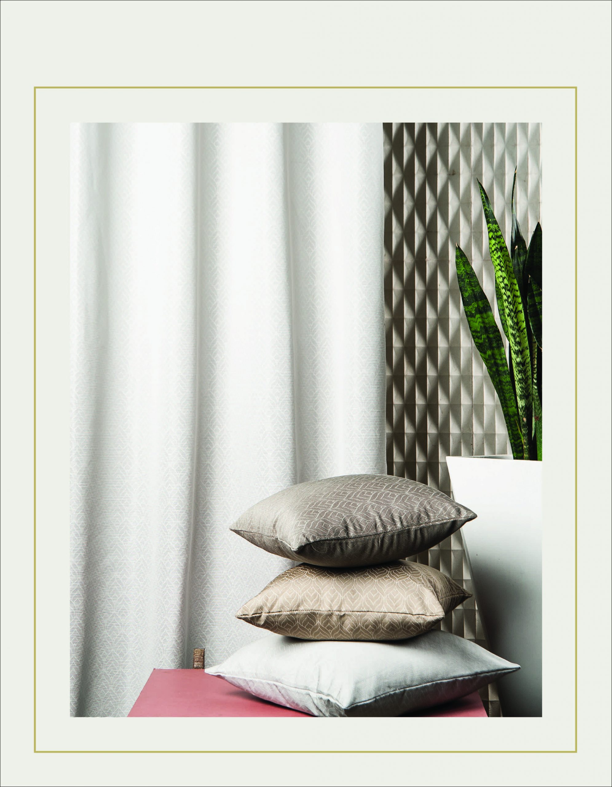 RUSKIN Curtain